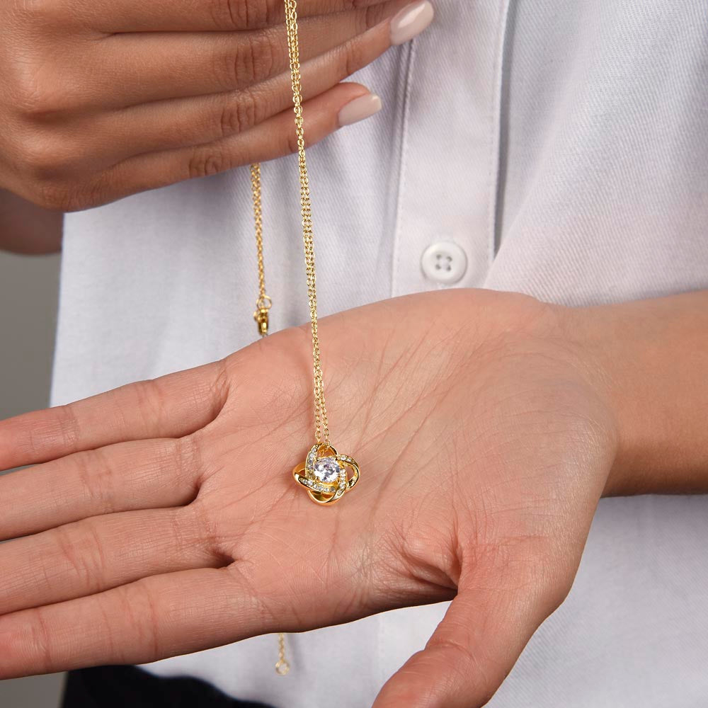 Magnifique collier "Love Knot"